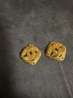 CHANEL Gold Swirl Motif Stud Earrings